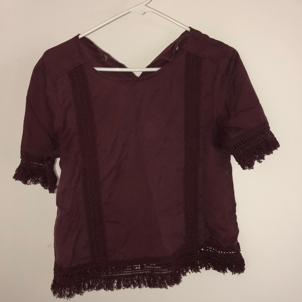 Short sleeve shirt size small